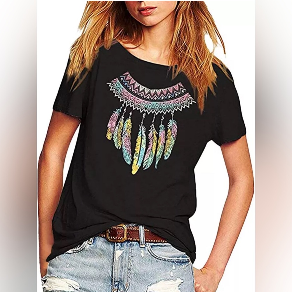 M Feather Print Top Shirt Medium Graphic Short Sleeve Womens Misses Juniors Cott